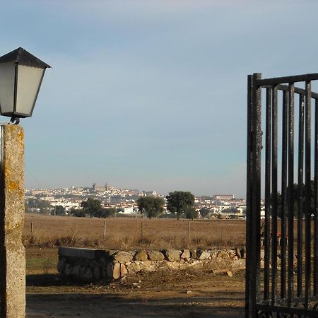 Monte Da Serralheira Agro Turismo Évora Kültér fotó