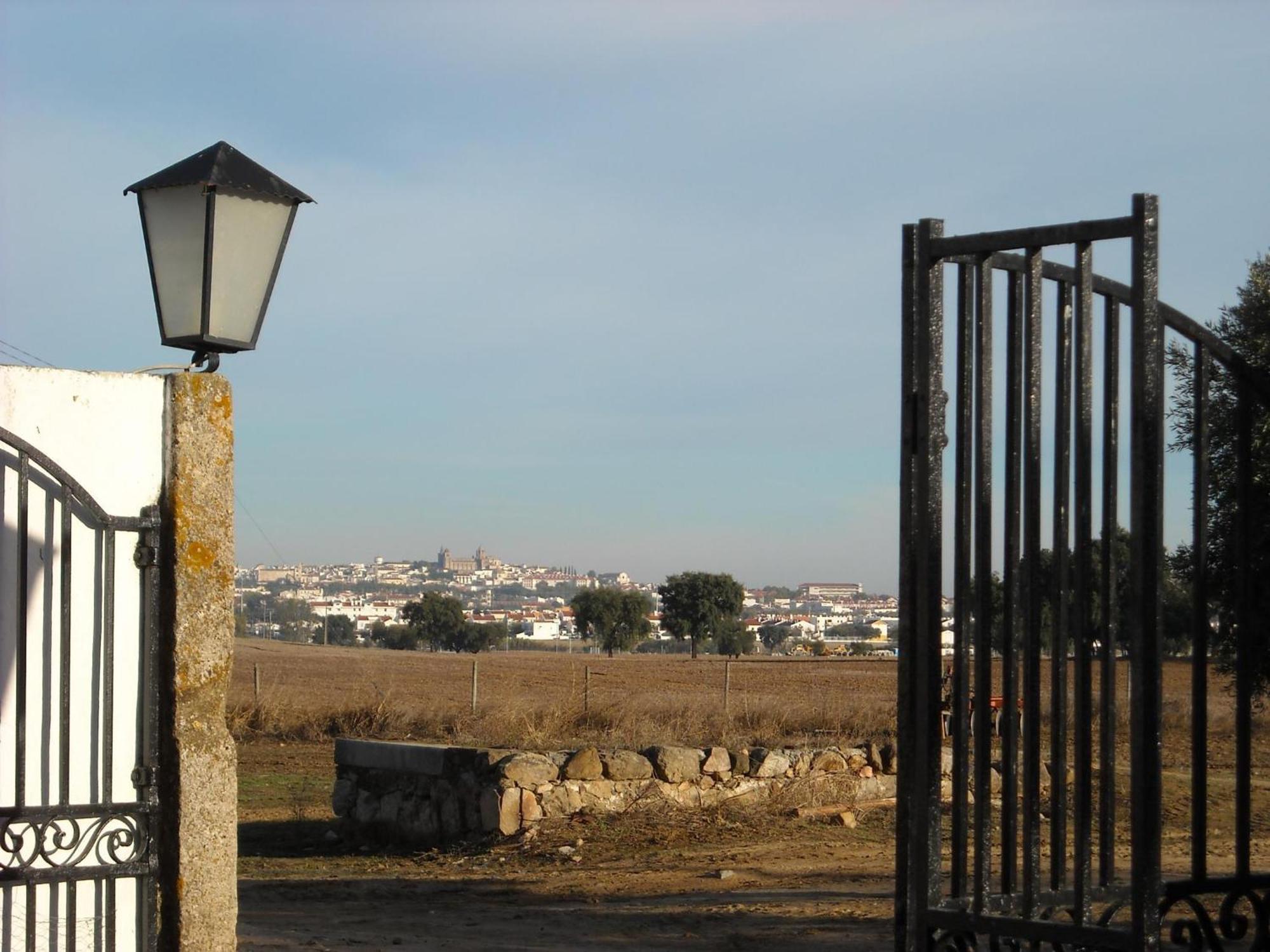 Monte Da Serralheira Agro Turismo Évora Kültér fotó